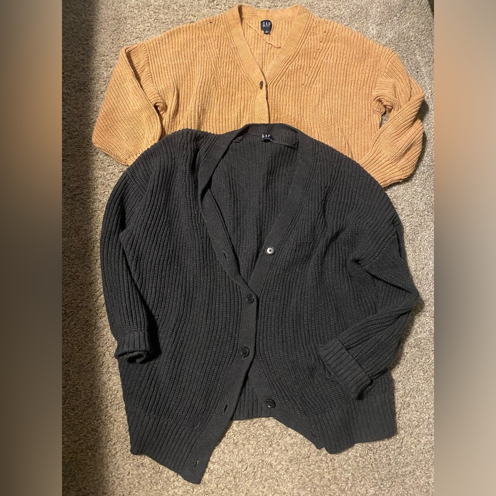 Lot of 2 shaker stitch boyfriend cardigan by GAP